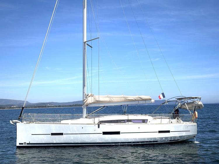 DUFOUR 412