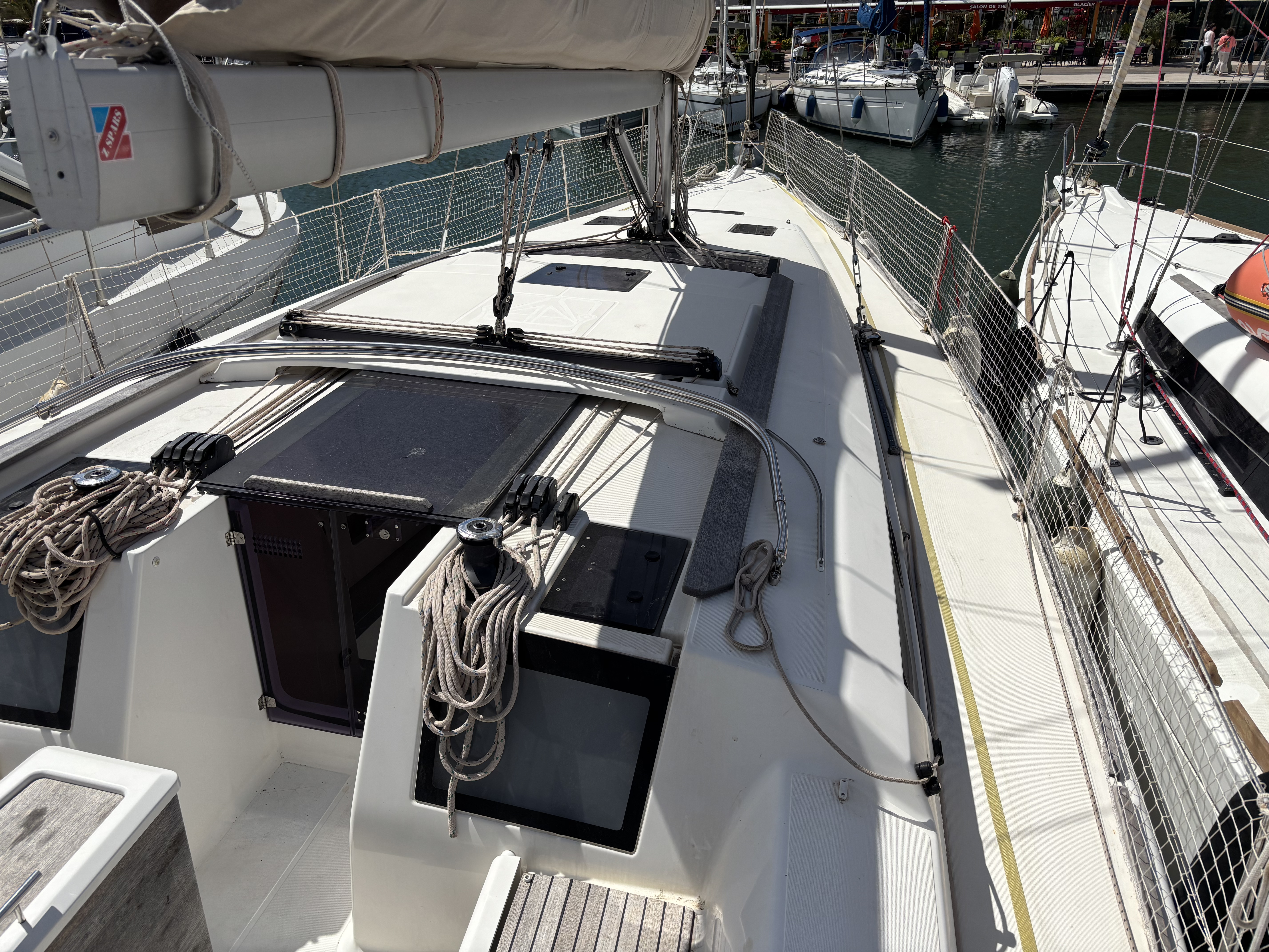 DUFOUR 412