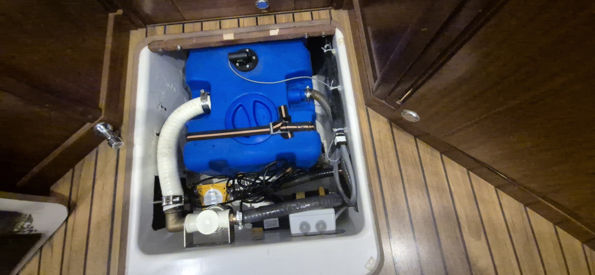SASGA YACHTS 42