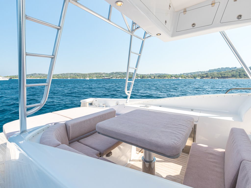 Bluegame 40 explorer