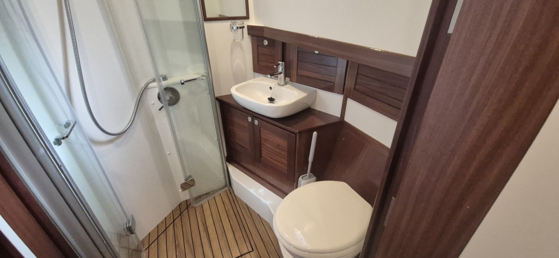 SASGA YACHTS 42