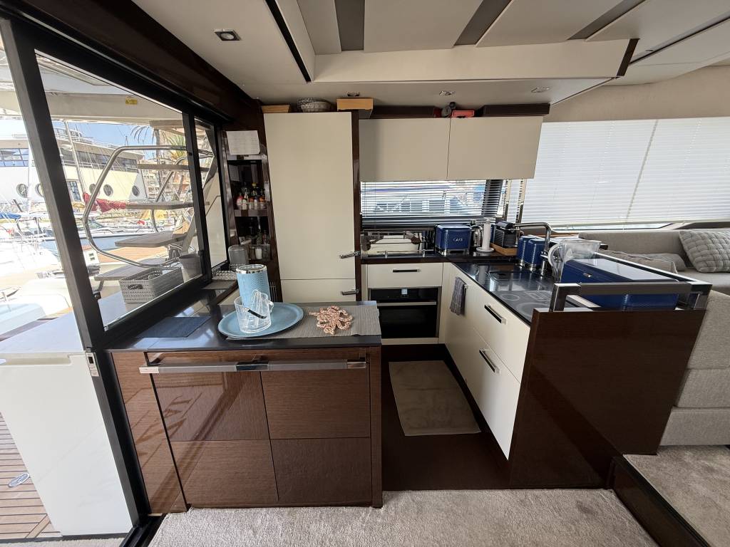 JEANNEAU Prestige 630