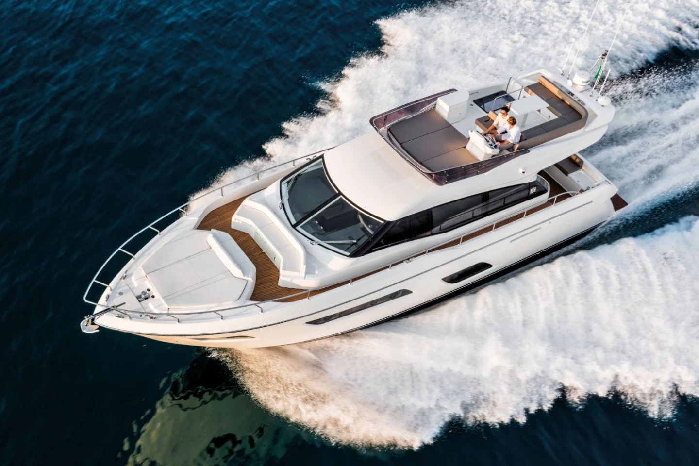 FERRETTI 550