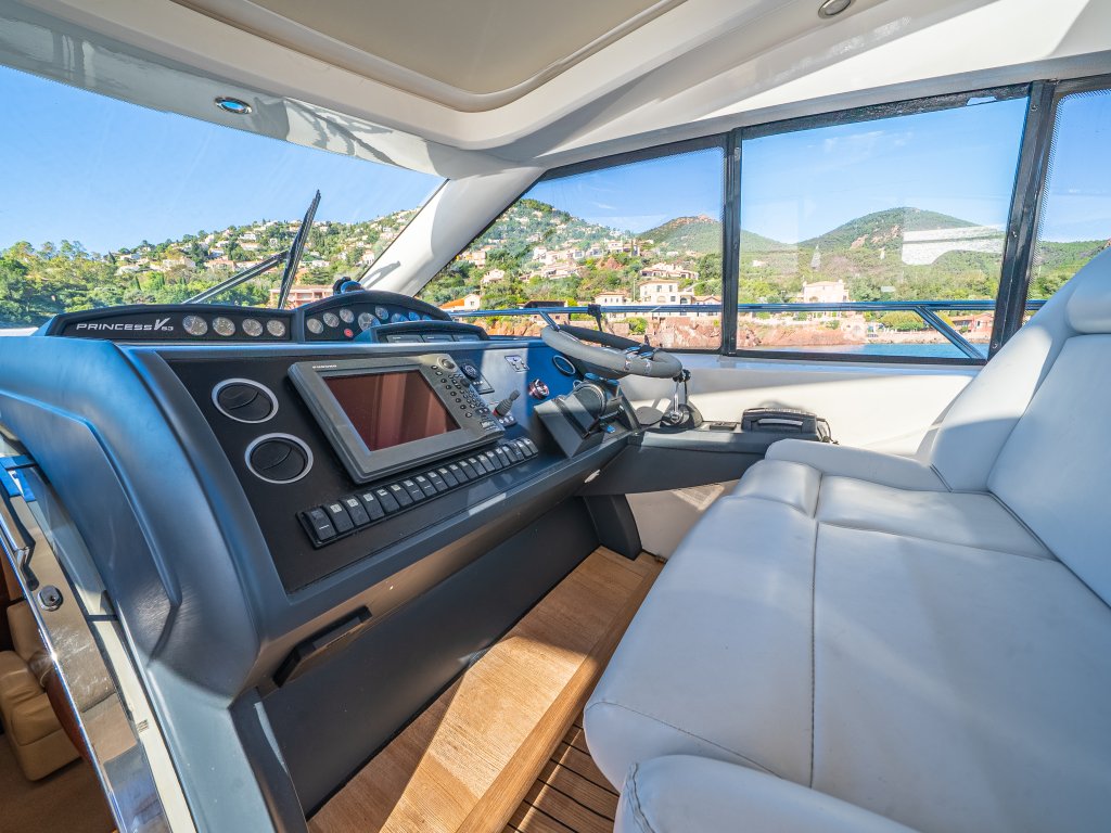 Princess V53